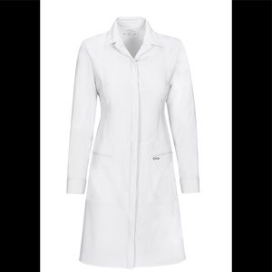 Cherokee certainty white lab coat. NWT